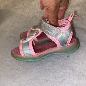Carters unicorn light up girl/toddler Sandals